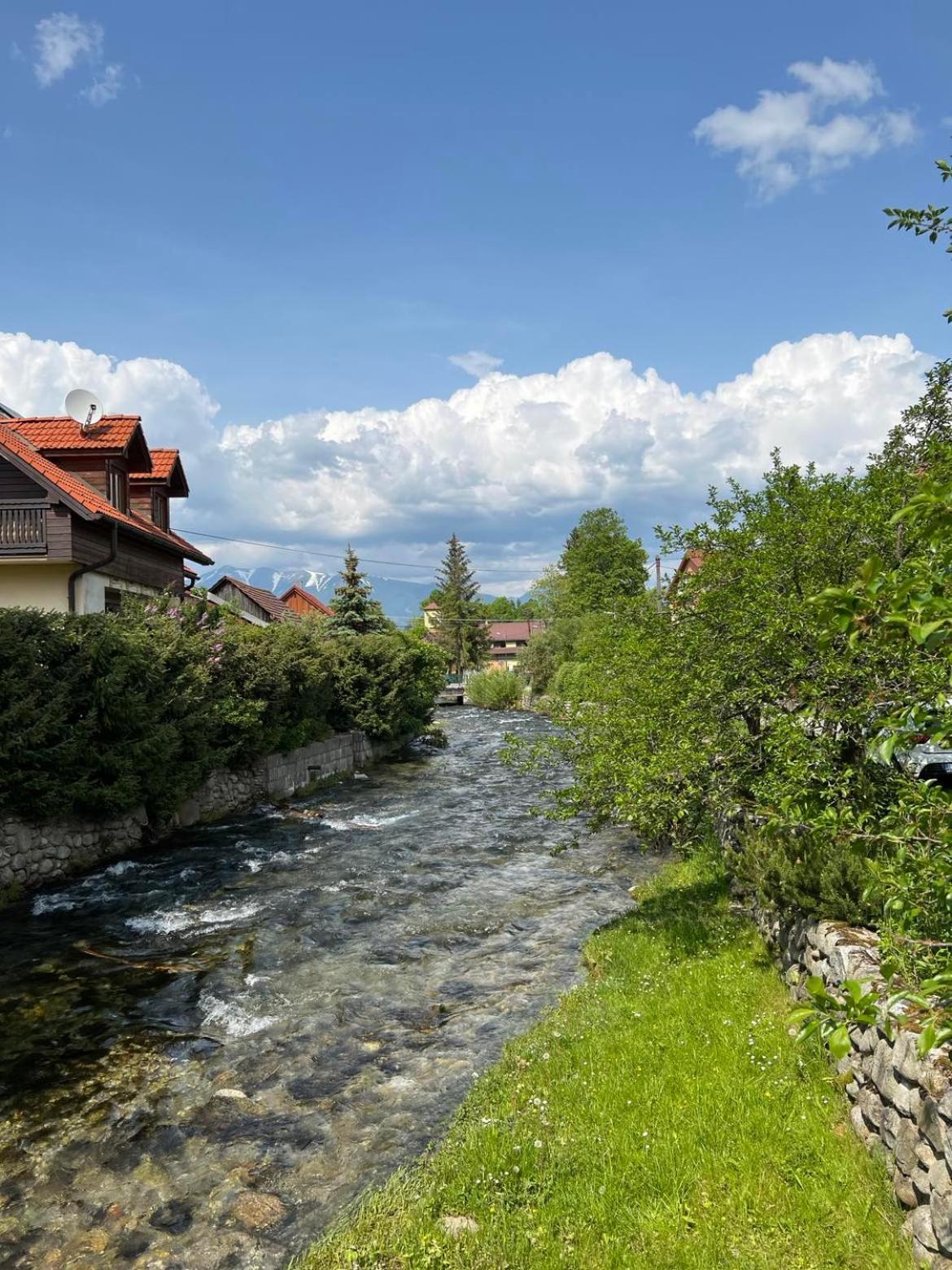 Domcek Pod Vezami S Virivkou A Grilom, Pri Termalnom Kupalisku Apartamento Liptovský Ján Exterior foto
