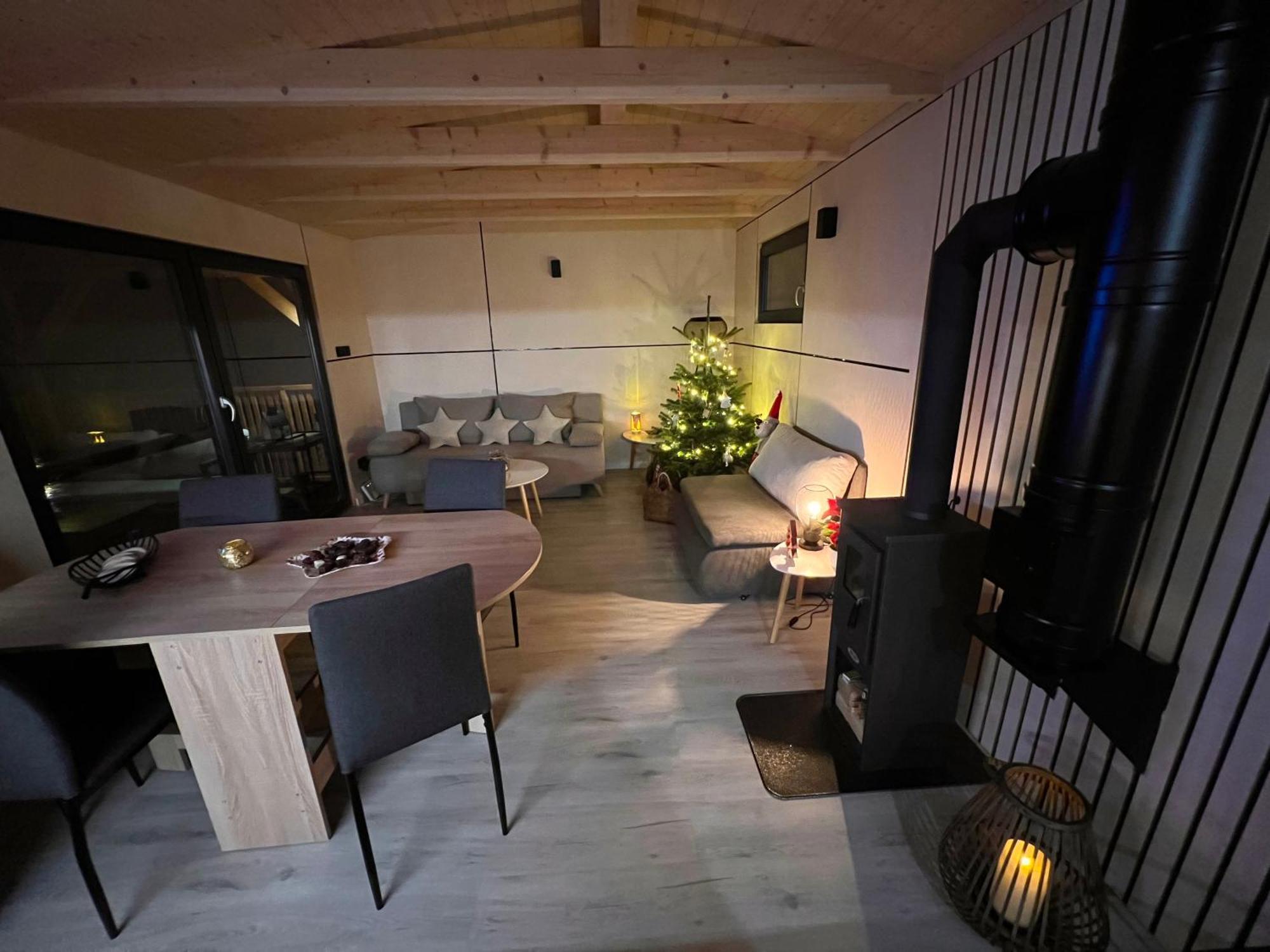 Domcek Pod Vezami S Virivkou A Grilom, Pri Termalnom Kupalisku Apartamento Liptovský Ján Exterior foto