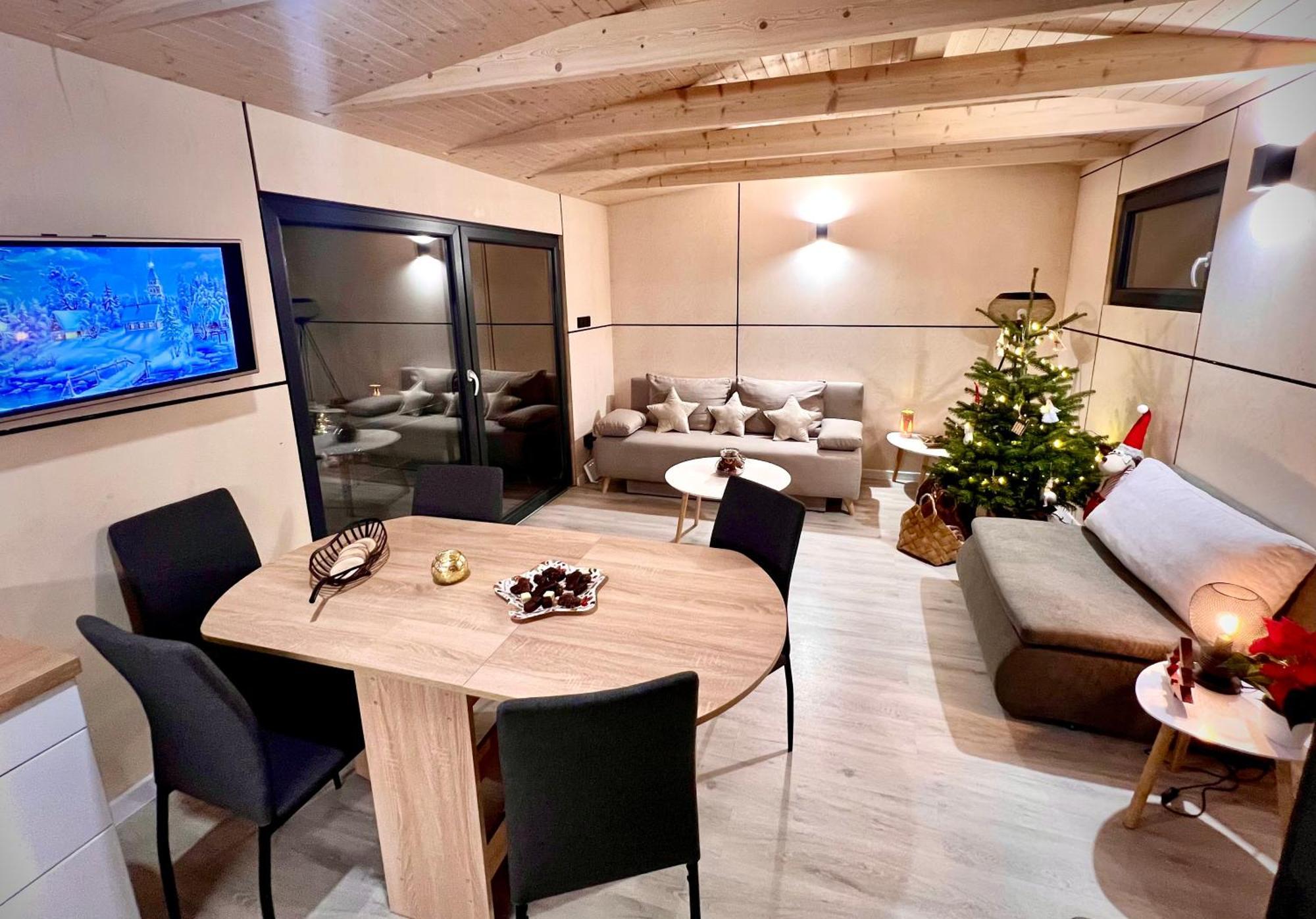Domcek Pod Vezami S Virivkou A Grilom, Pri Termalnom Kupalisku Apartamento Liptovský Ján Exterior foto